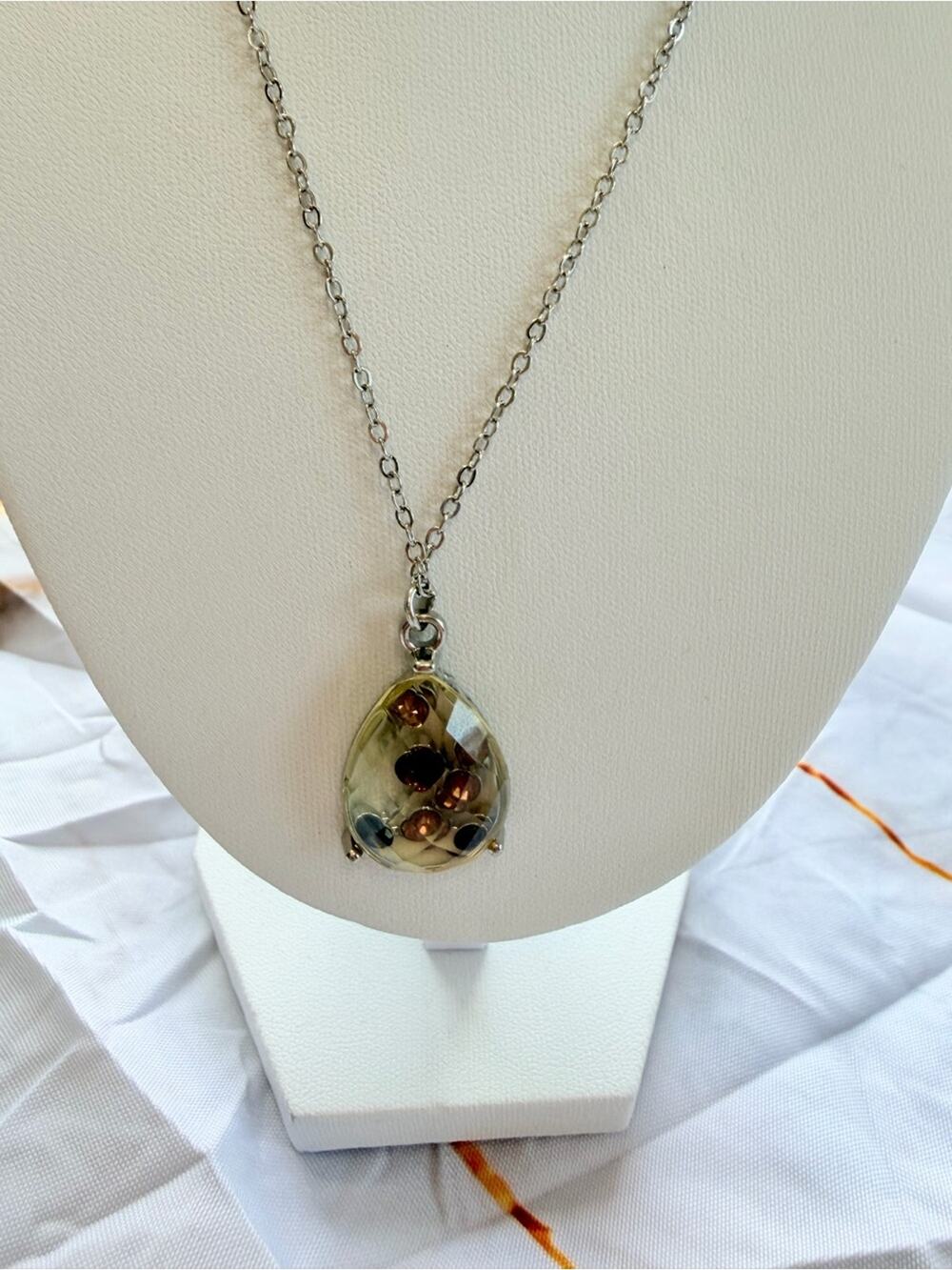 Seasonal Sophistication necklace and earring set!
